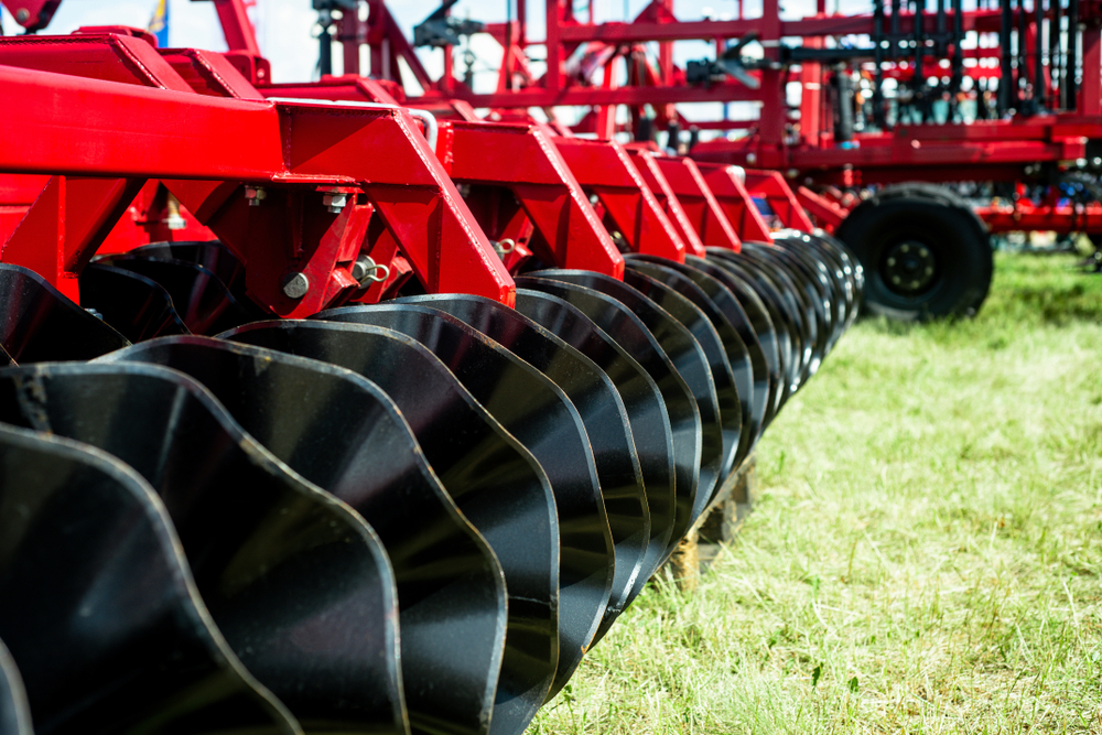 PARTS OF INTERCHANGEABLE AGRICULTURAL EQUIPMENT 